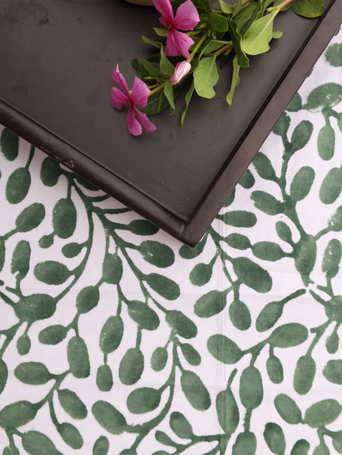 Abstract Leaf Green and White Table Cover