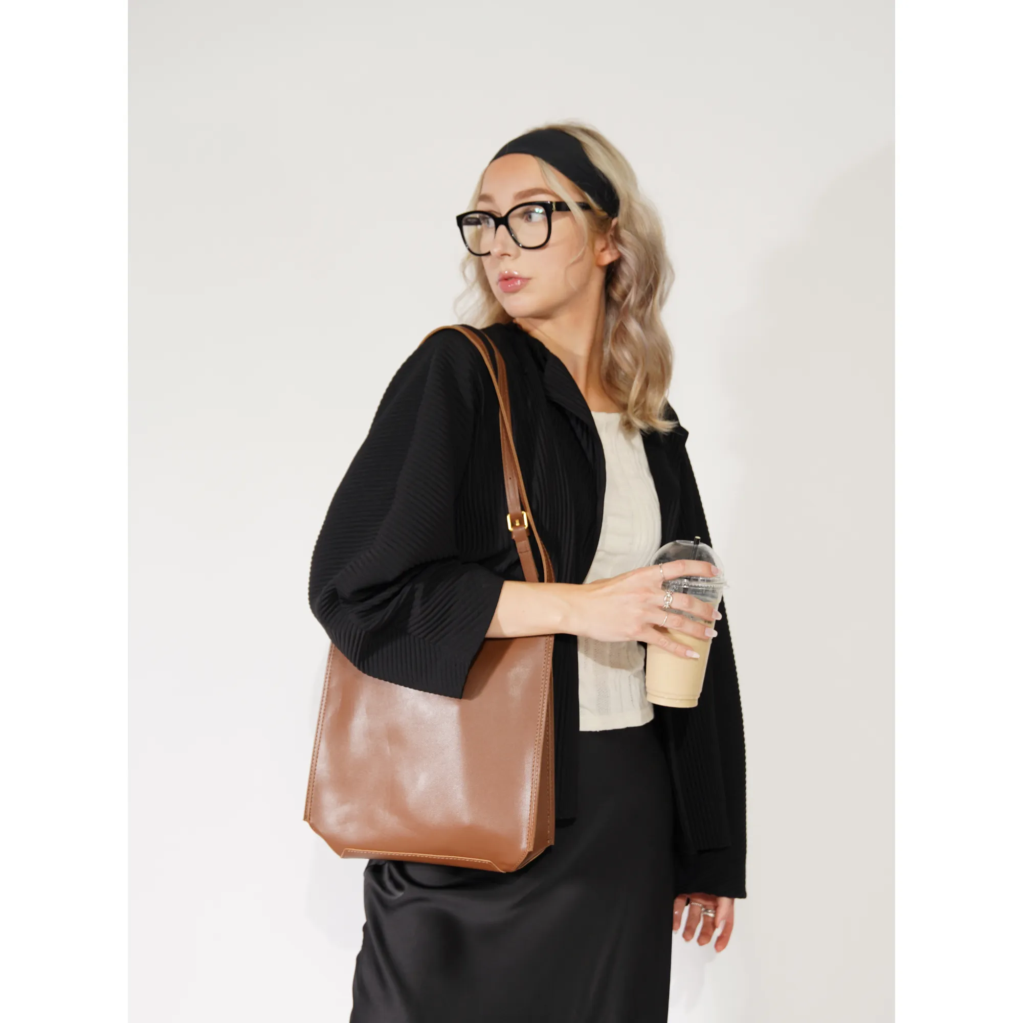 Andrina Bag - Schicke Retro Alltagstasche für Damen