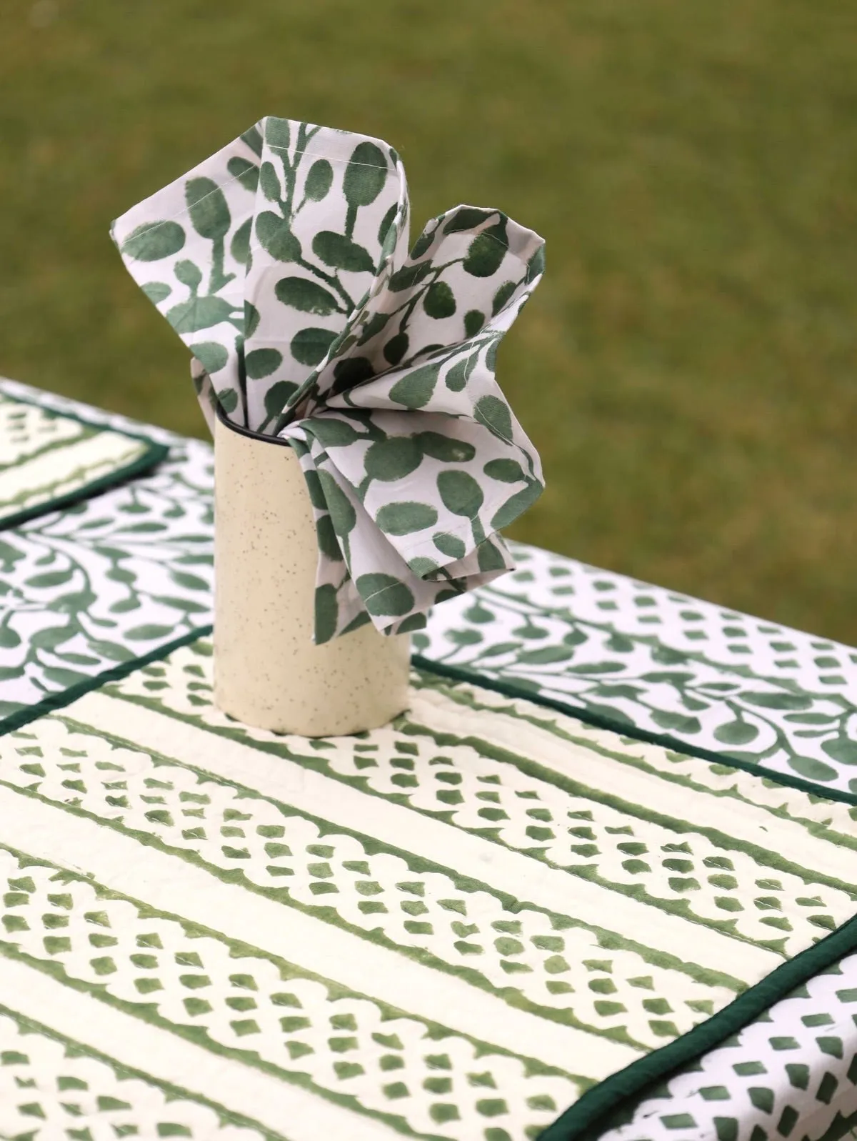 Green Organic Cotton Dinner Napkins - Set of 4 | Abstract Leaf Design